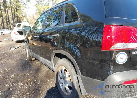 2013 Kia Sorento Lx из США, поврежденный, VIN 5XYKTCA65DG322394